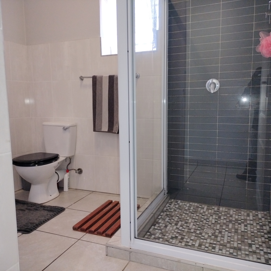 4 Bedroom Property for Sale in Grootbrakhoogte Western Cape